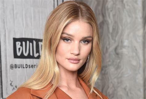 rosie huntington-whiteley burberry|Rosie Huntington-Whiteley age.